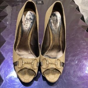 Women’s Gucci heels